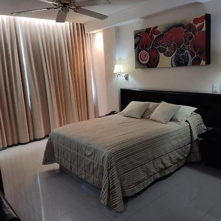 Hotel Mary Celaya Extérieur photo