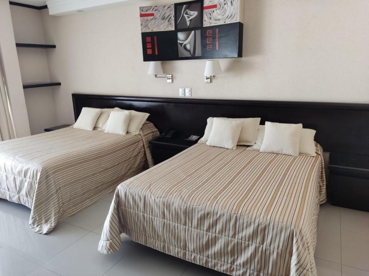 Hotel Mary Celaya Extérieur photo