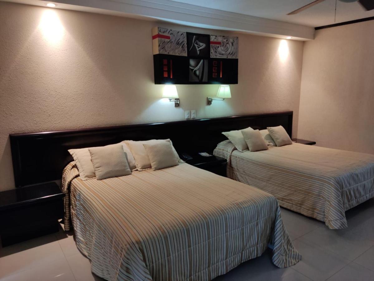 Hotel Mary Celaya Extérieur photo