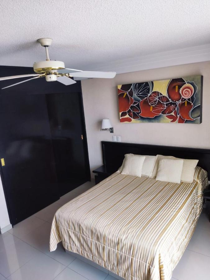 Hotel Mary Celaya Extérieur photo
